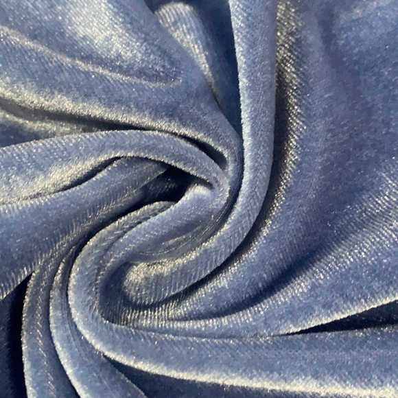 blue satin crop top, forever 21, size medium - Picture 4 of 4